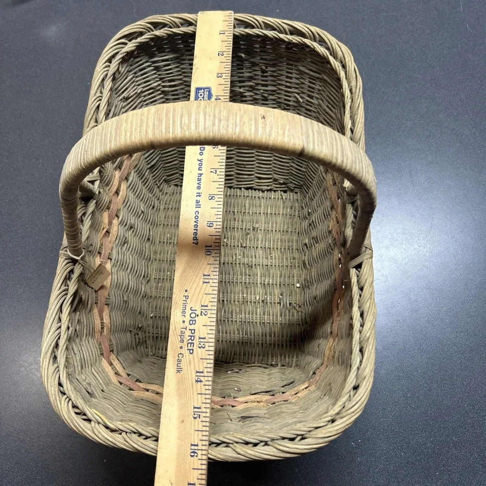 Vintage Dollywood Artisan Wicker Gathering Bread Basket with Handle Large 16